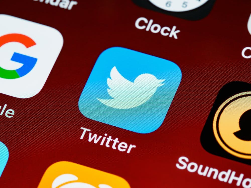 Twitter expands its crowdsourced fact-checking program ‘Birdwatch’ sooner than the US midterms